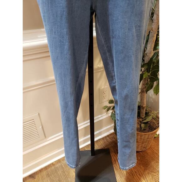 Fashion Nova Denim Jumpsuit Womens Medium Blue Plunging Neck Crisscross Front - Picture 15 of 16